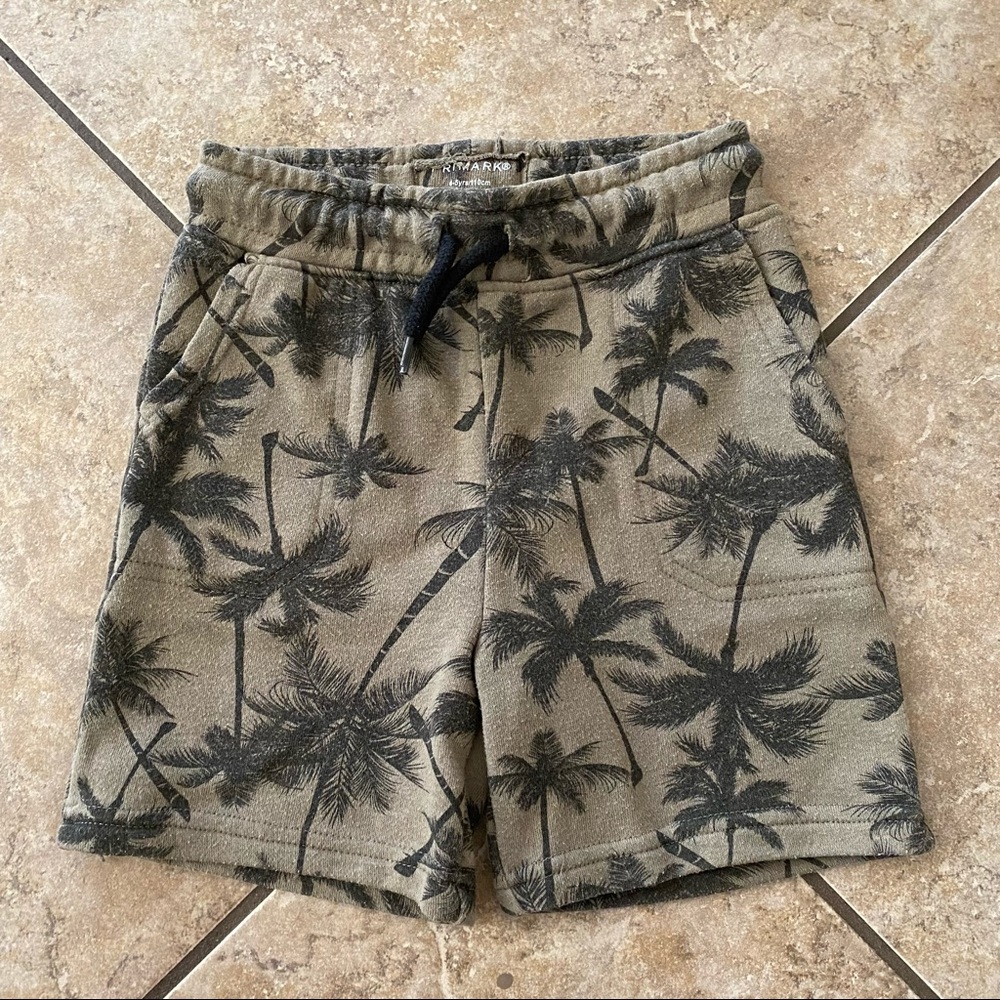 Boys Primark Green/Black Palm tree Shorts 4-5 years